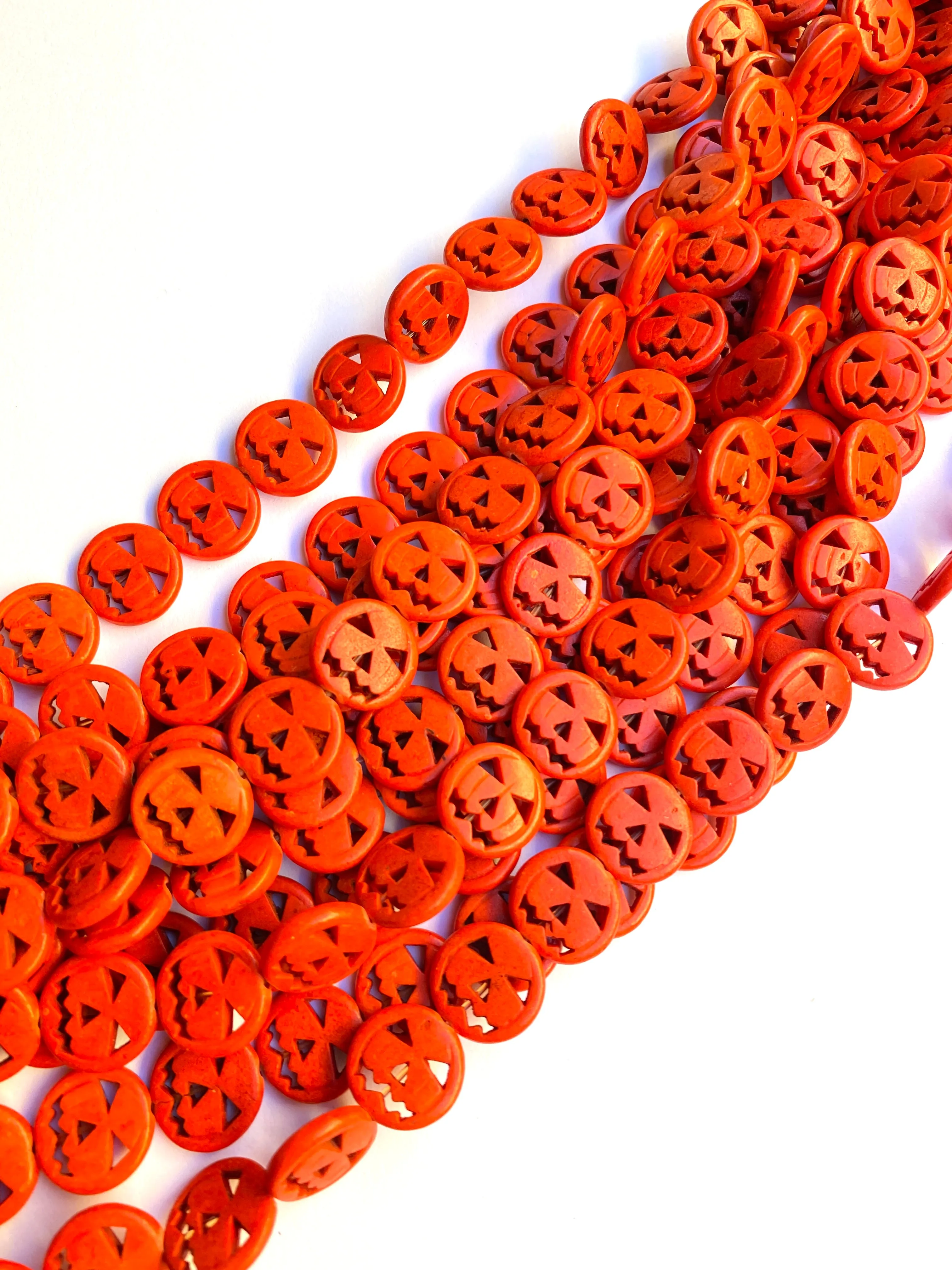 Carved Magnesite Pumpkin Strands 15mm