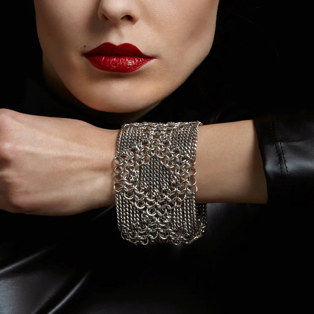 METAL Criss-Cross Cuff Bracelet