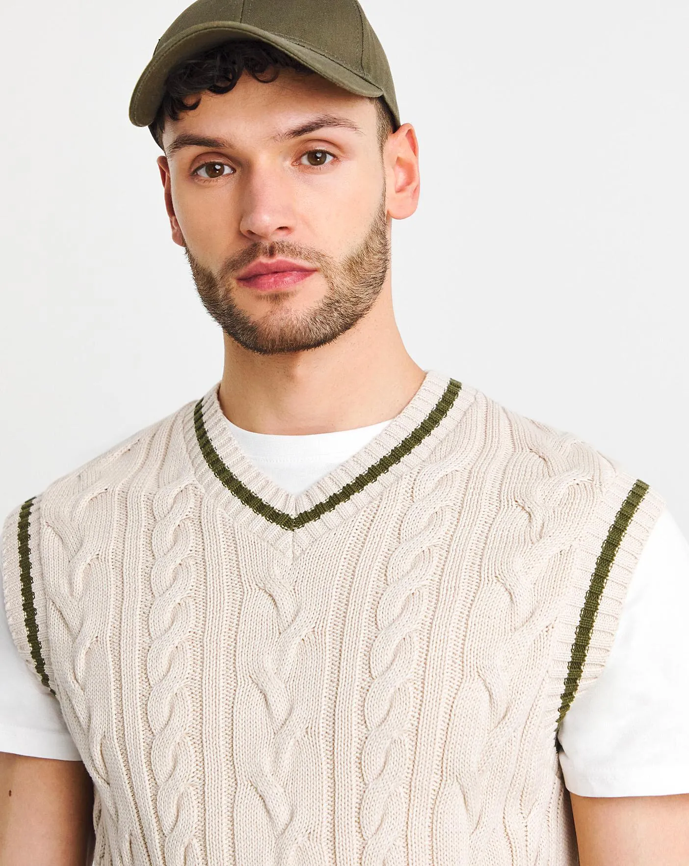 Stone Cable Knitted Sweater Vest