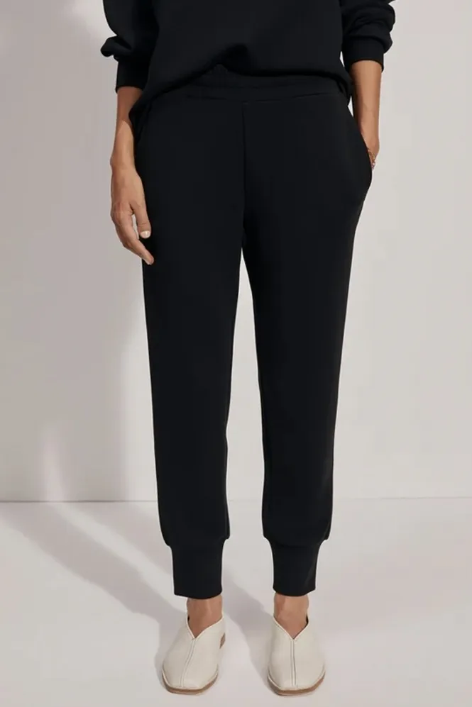 The Slim Cuff Pant 27.5 in Black